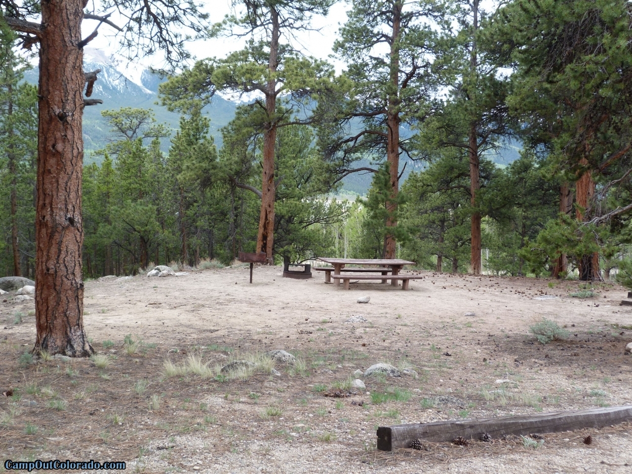 Escape to Serenity: Unwind at Colorado Lakeview Campground