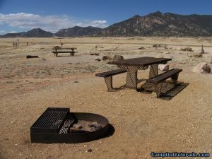camp-out-colorado-eleven-mile-state-park-campsite-layout