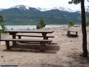 camp-out-colorado-lakeview-campground-overlook-lake