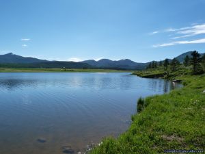 camp-out-colorado-steamboat-lake-campgrounds-near-lake