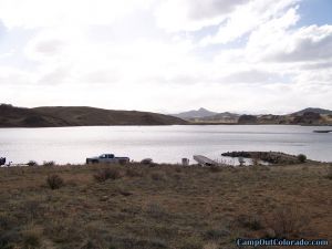 camp-out-colorado-tarryall-reservoir-campground-boating-area