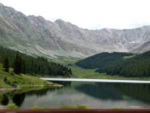 Camp-out-colorado-turquoise-lake-mountain-peaks