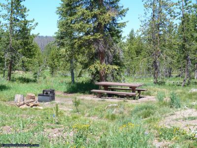 campoutcolorado-meadows-campground-rabbit-ears-camping-area