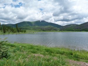 pearl-lake-state-park-campground-lake-side